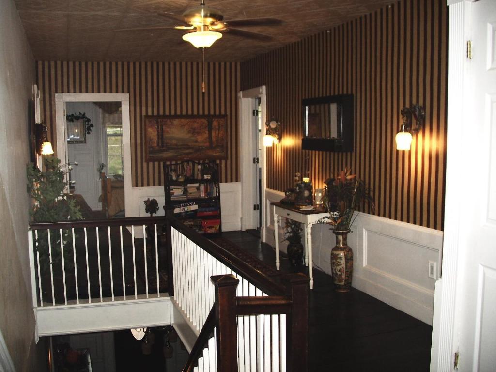Brookside Inn At Laurens ภายนอก รูปภาพ