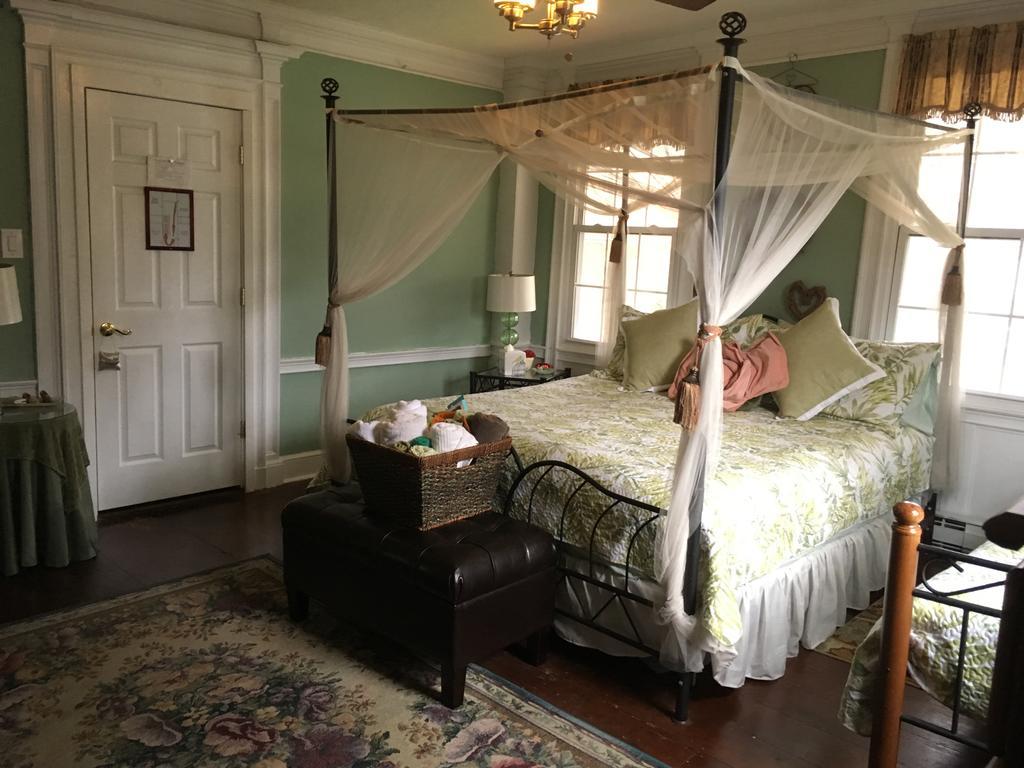 Brookside Inn At Laurens ภายนอก รูปภาพ